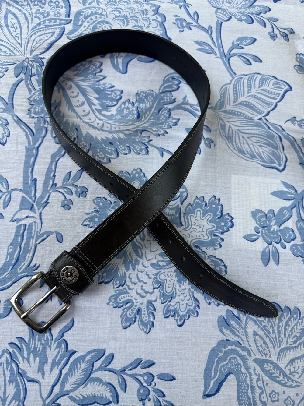 Realtree Mens Belt M 34-36 Black Silver Tone Buckle Genuine Leather Casual